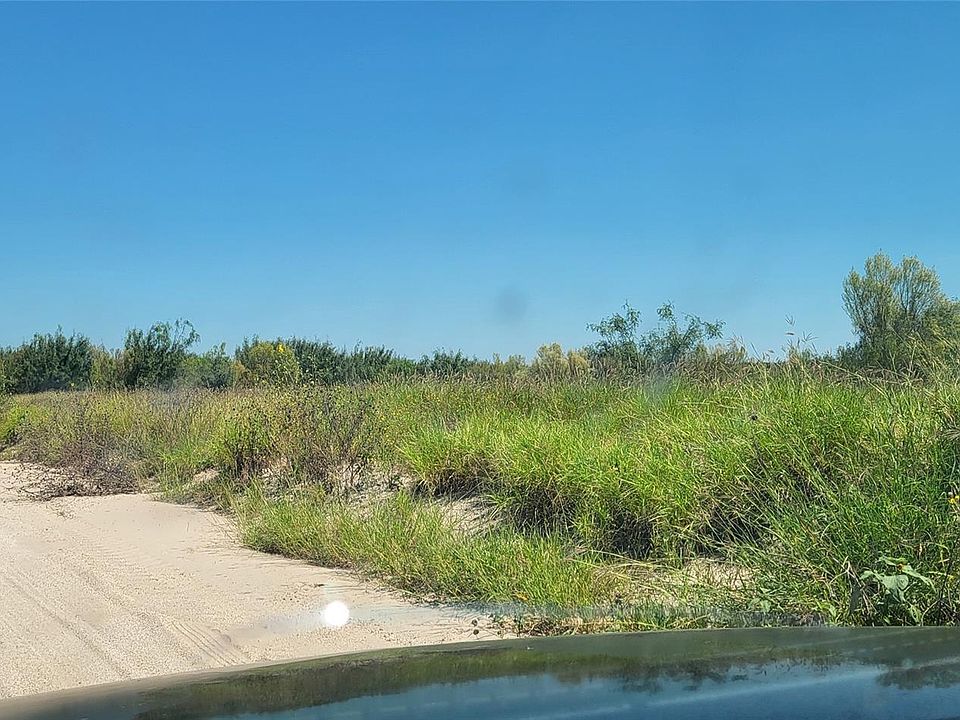 2nd image of 1770 Pimienta Rd