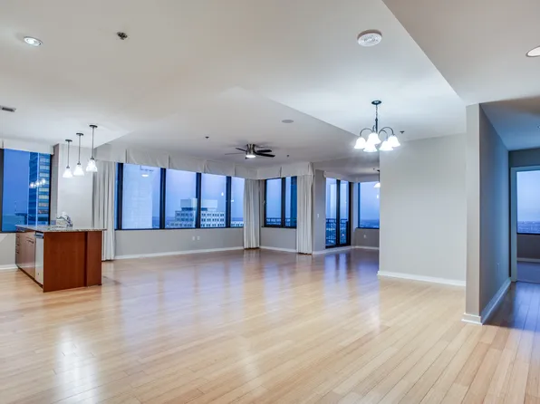 1200 Main St APT 2512, Dallas, TX 75202
