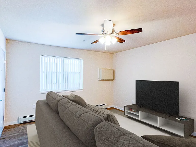 713 Caroline St — Photo 18