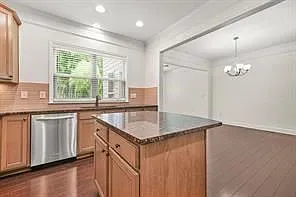 2550 Sibley Dr — Photo 9