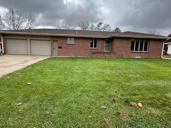 517 W 6th St, Wilber, NE 68465