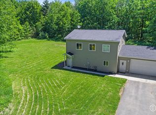 16194 144th Ave, Spring Lake, MI 49456