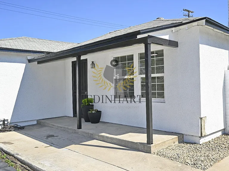 1584 N Carruth Ave #A — Photo 5