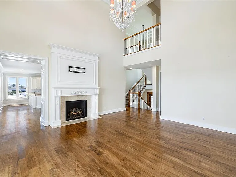 821 Bay Point Dr — Photo 7