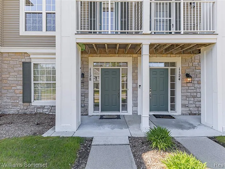 1128 Alameda Blvd — Photo 4