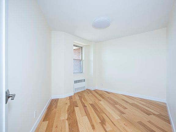 5th image of 5700 Arlington Ave APT 7M