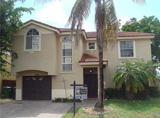 9084 SW 215th Ter, Cutler Bay, FL 33189