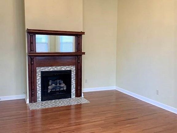 4th image of 1410 S Gaines St #B