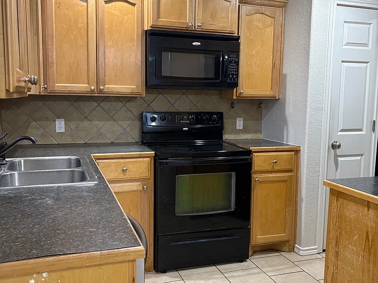 210 Sugarloaf Ave — Photo 8