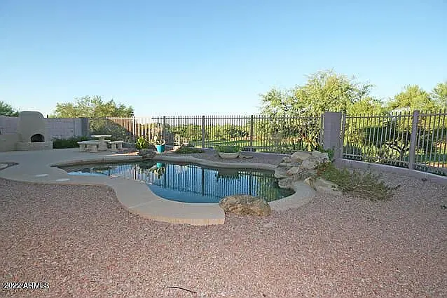 3 bed, 2121 sqft, $3,499 — Photo 4