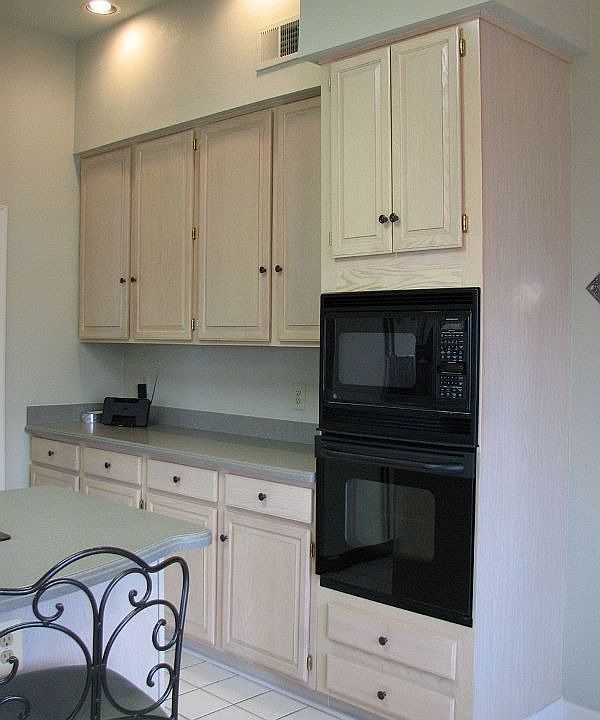 1st image of 17322 N Cambridge Way