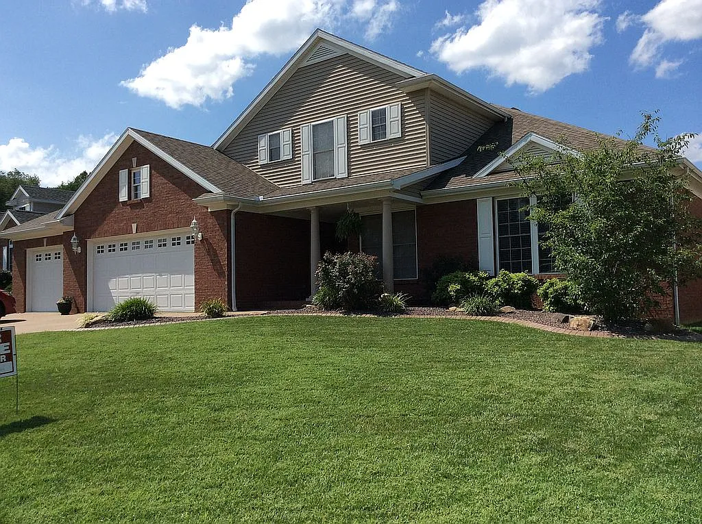 2818 Charlestown Ct photo 1