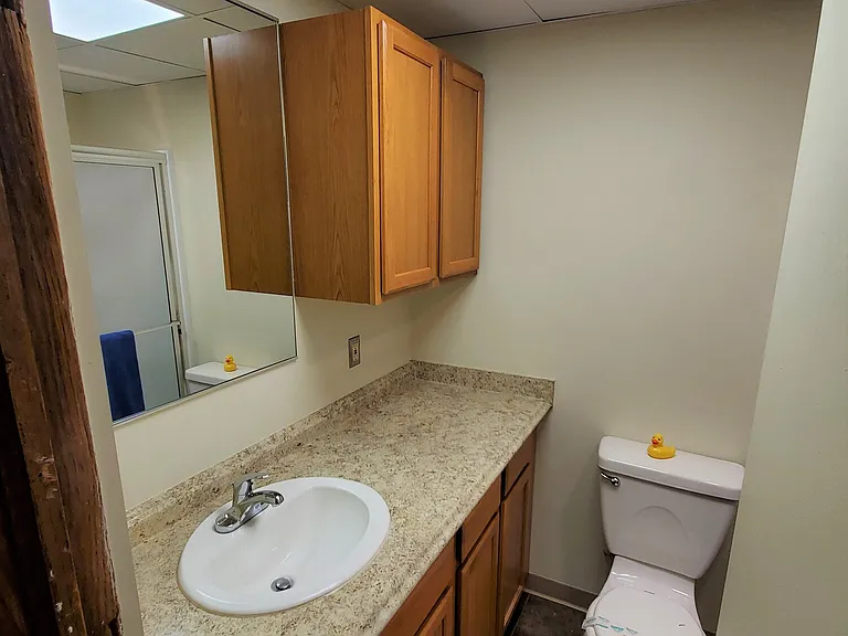 Aces Apartments — Photo 84