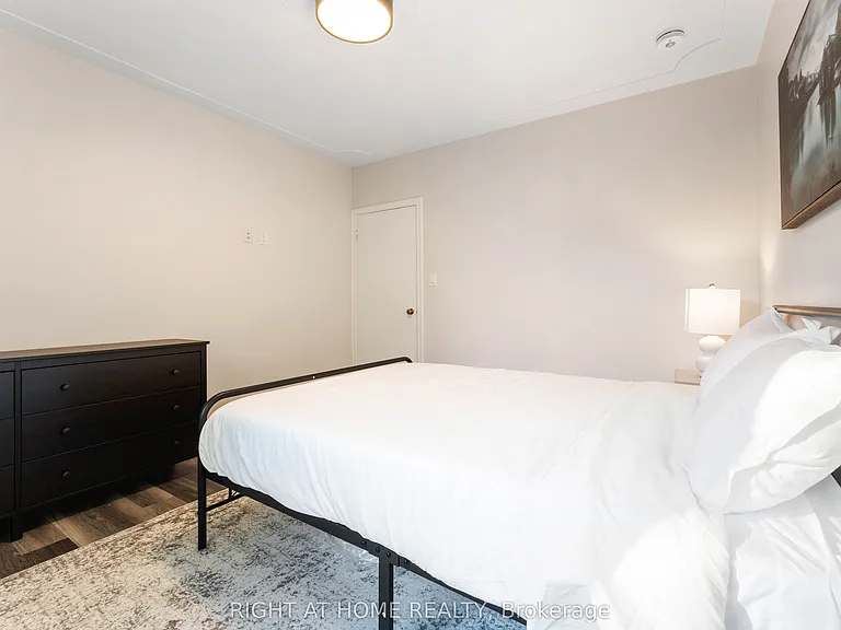 47 Marshall Ave — Photo 19