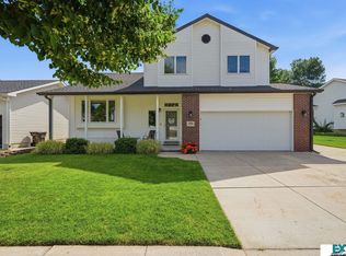 5421 W Brixton Dr, Lincoln, NE 68521