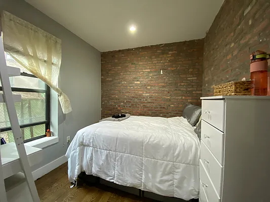 Rented by Simply Brooklyn Realty Inc | media 7