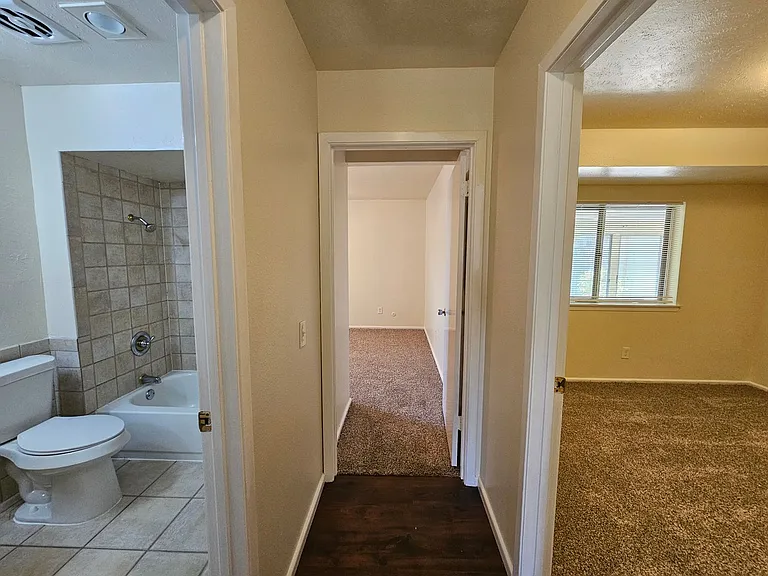 1302 Berkeley Dr — Photo 24