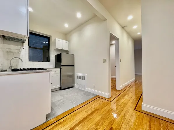 366 Broome Street image 5 of 14