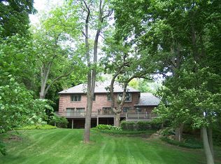 W302N6117 Spence Rd, Hartland, WI 53029