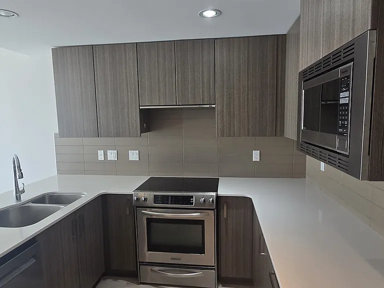 125 Columbia St #1205 — Photo 28