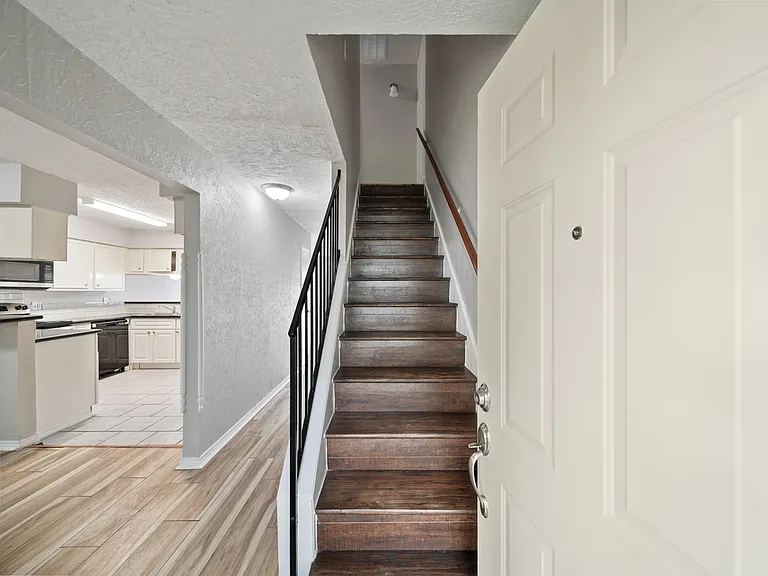 13464 Castilian Dr #2 — Photo 2
