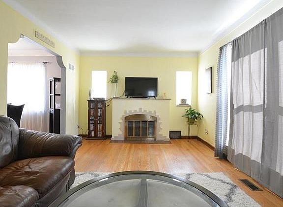 2nd image of 5751 Mardel Ave