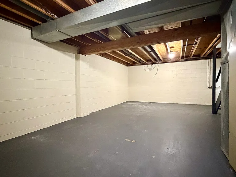 331 Locke Ave NW #333 — Photo 13