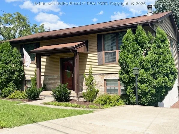 106 Phyllis Dr, Charleston, WV 25302
