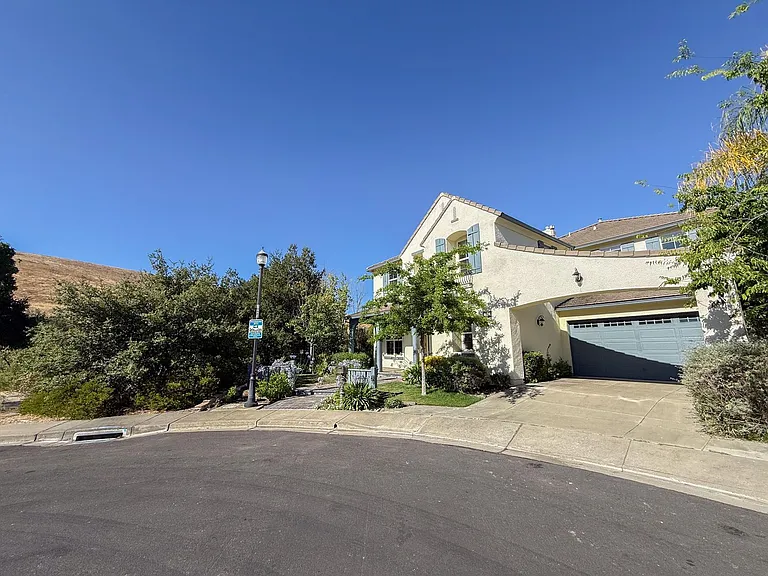342 Stanforth Ct — Photo 50