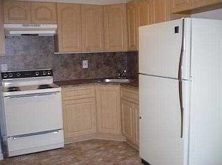 3rd image of 639 47th St