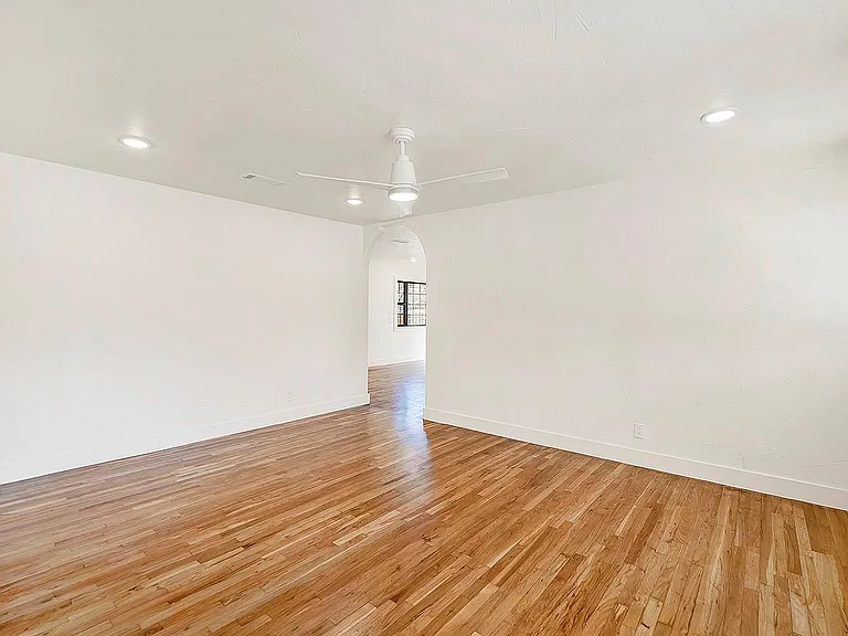 510 Parkview Blvd — Photo 4