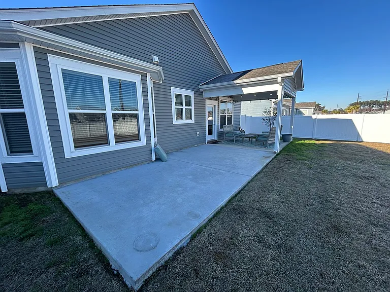 585 Oyster Dr — Photo 37