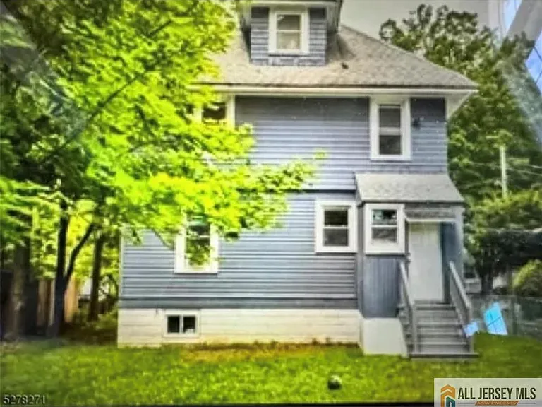 737 Kensington Ave #39 — Photo 8
