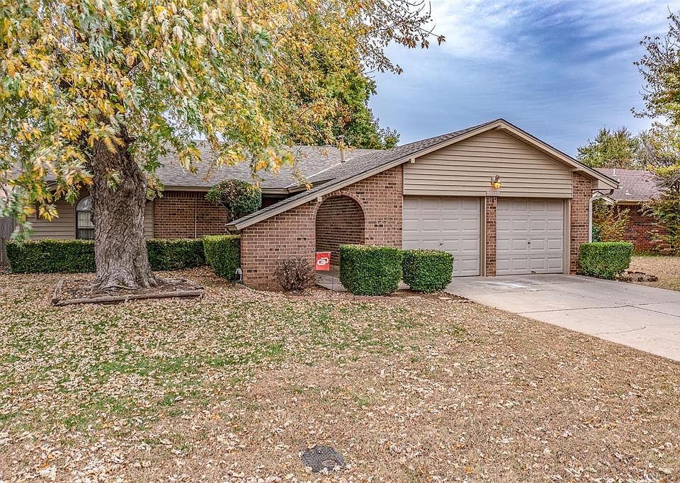 1st image of 10316 Fairfax Ln