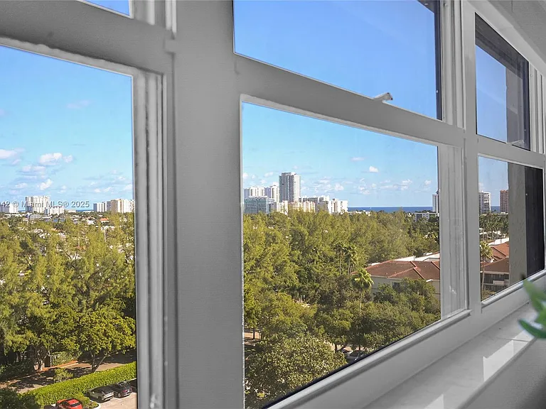3200 N Port Royale Dr N #1009 — Photo 22