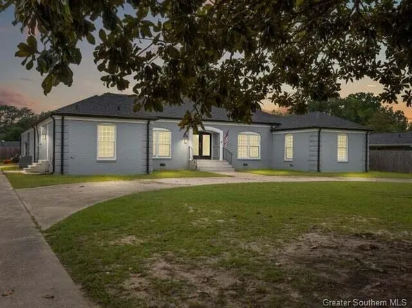 707 S Texas St, Deridder, LA 70634