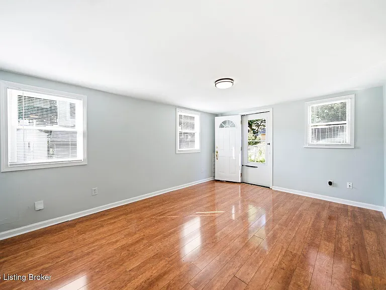 1049 Dixon Ave #2 — Photo 3