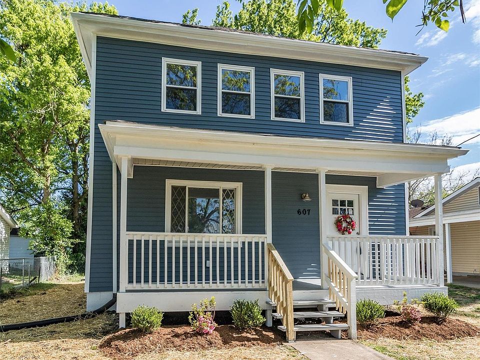 1st image of 607 Leonard Ave