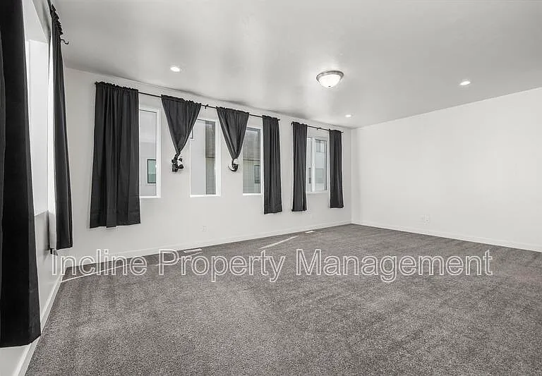 407 S Meadow Garden Rd — Photo 11