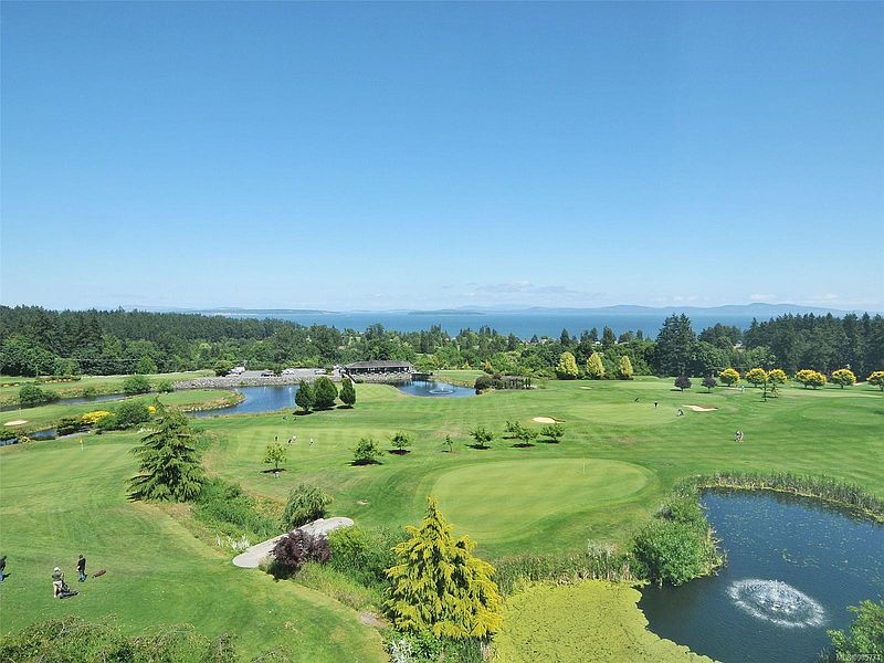 Saanich Apartment for rent - 2 Bedrooms — photo 63