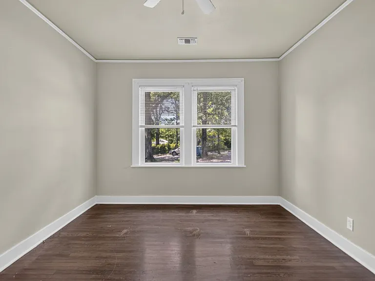 3719 W Markham St — Photo 10