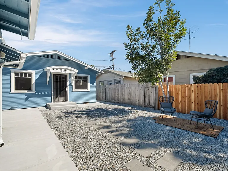 4419 Mississippi St — Photo 3