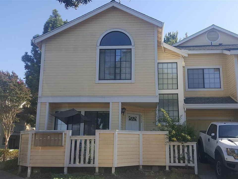 1st image of 212 Devonwood