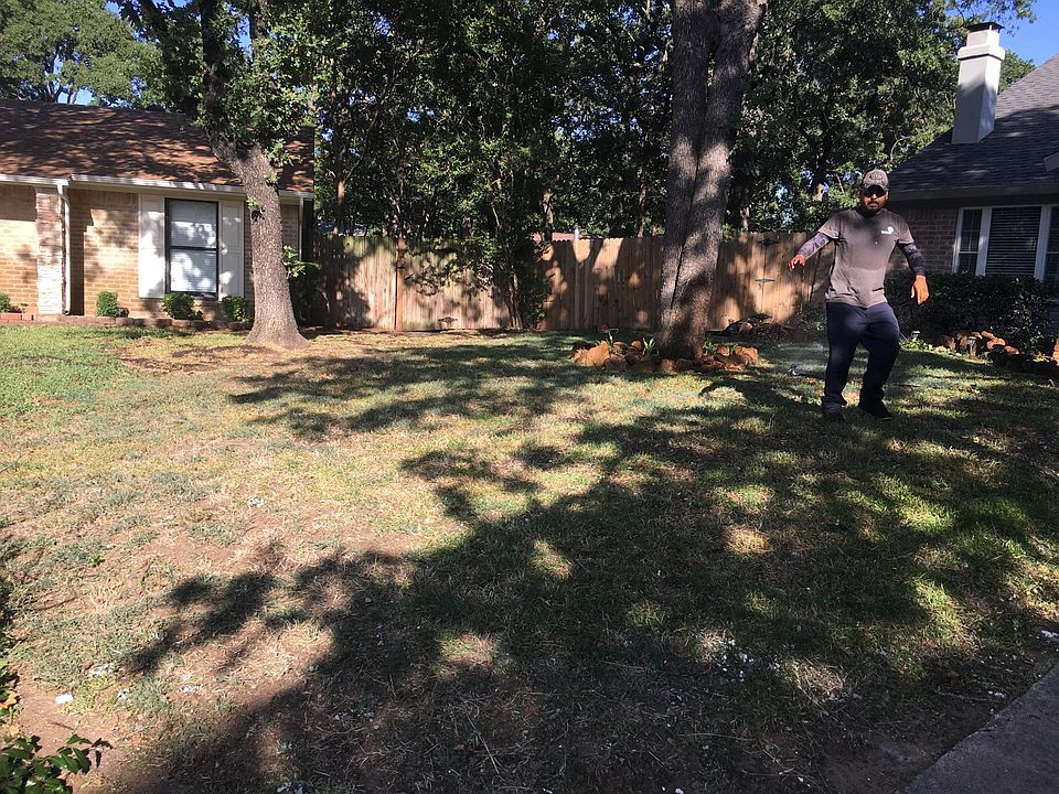 1st image of 303 Lone Oak Cir