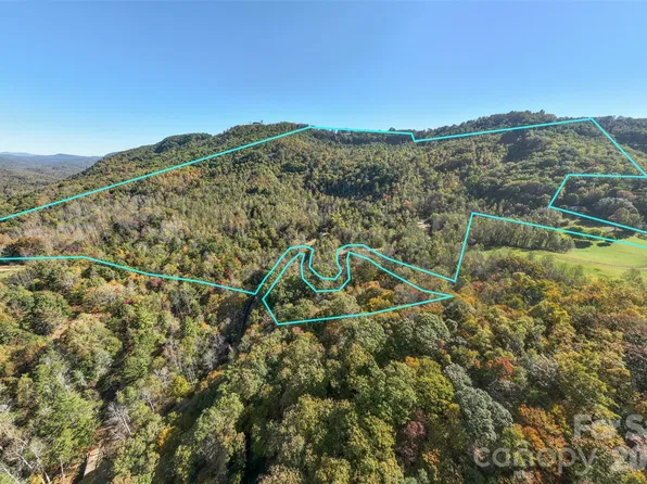 447 Hog Rock Rd, Hendersonville, NC 28792