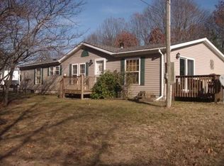 8504 96th Ave, Pentwater, MI 49449