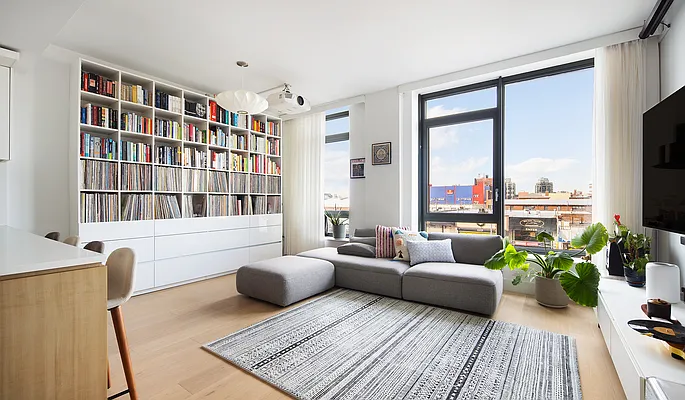 Sold by Compass | media 18