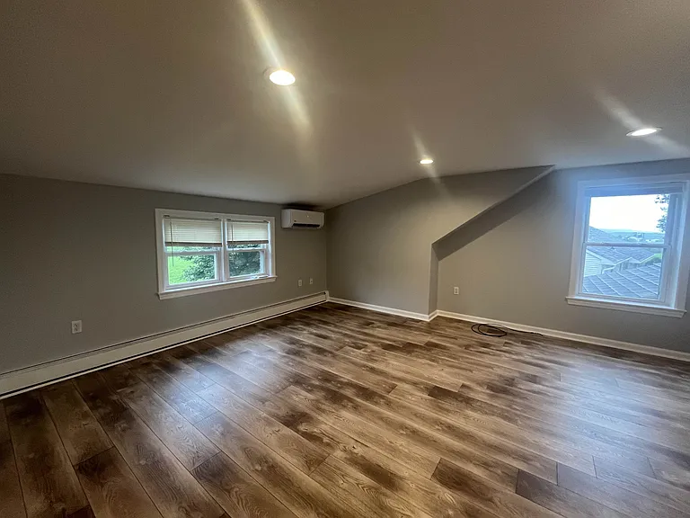 335 Maple St — Photo 25