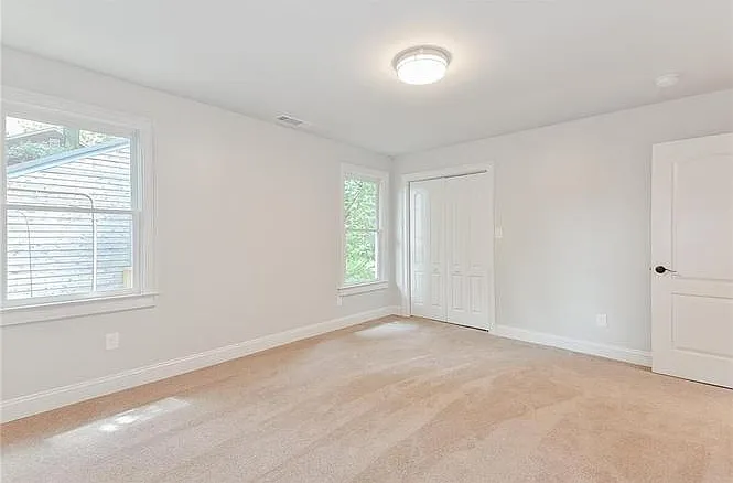 2860 Joyce Ave — Photo 22