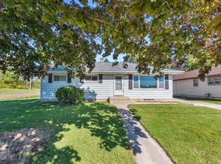 212 E Union Ave, Cedar Grove, WI 53013